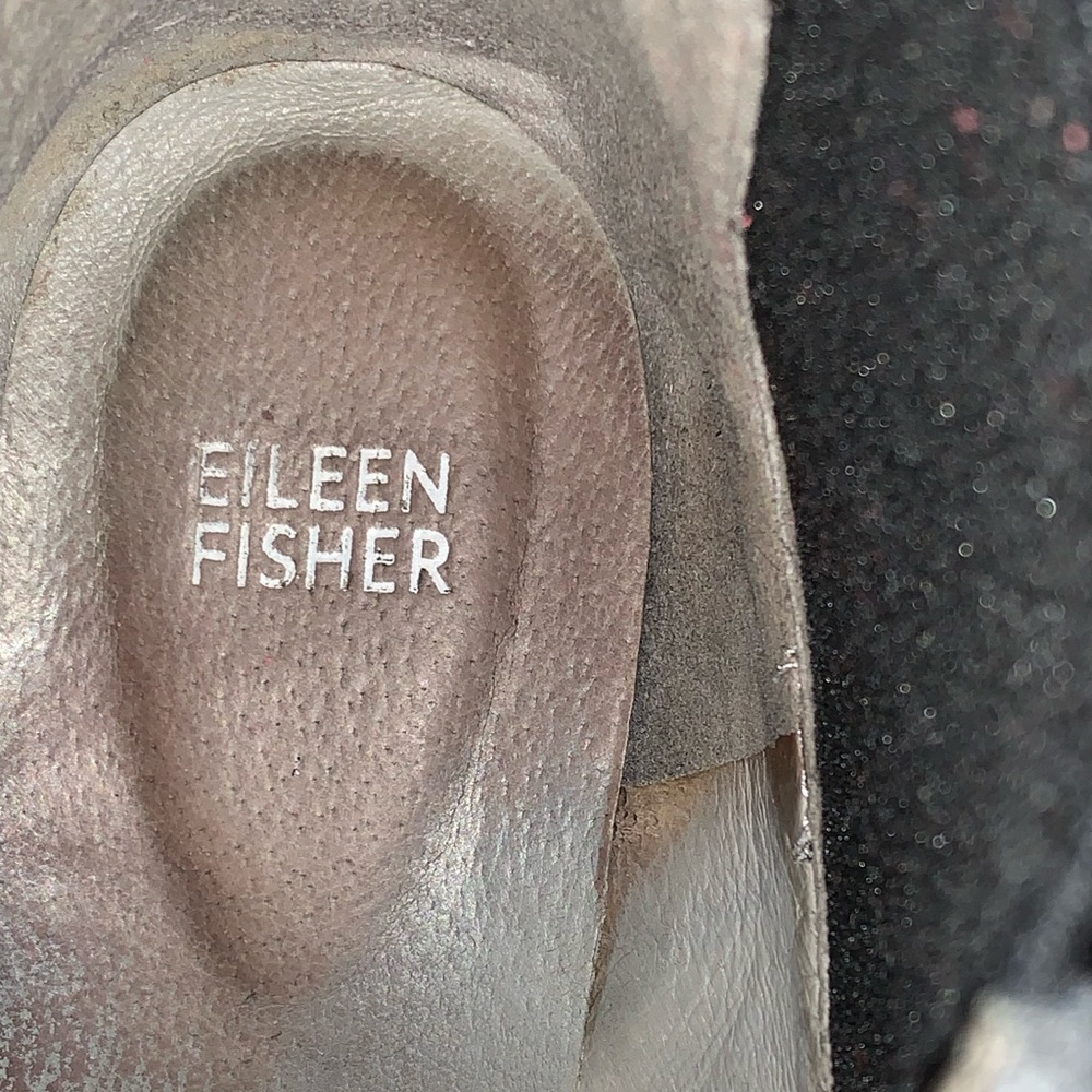 Eileen Fisher Felt Wool Chelsea Booties - Picture 6 of 7